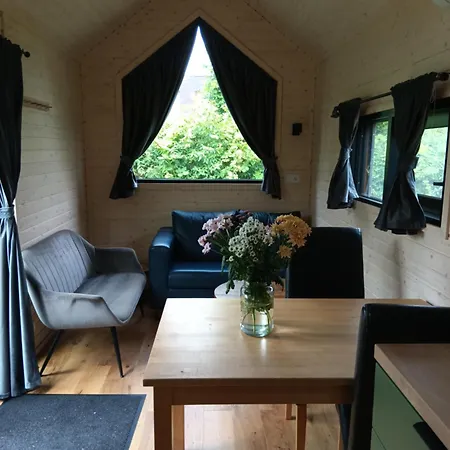Holiday home Spiegelwaal Lent *